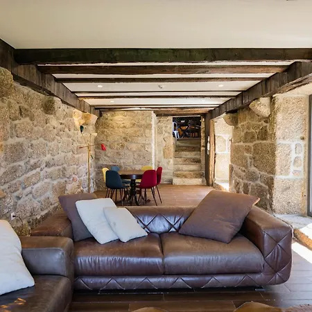 Casa Da Capela - House With Infinity Pool By House And People Holiday home Soutelo (Braga)